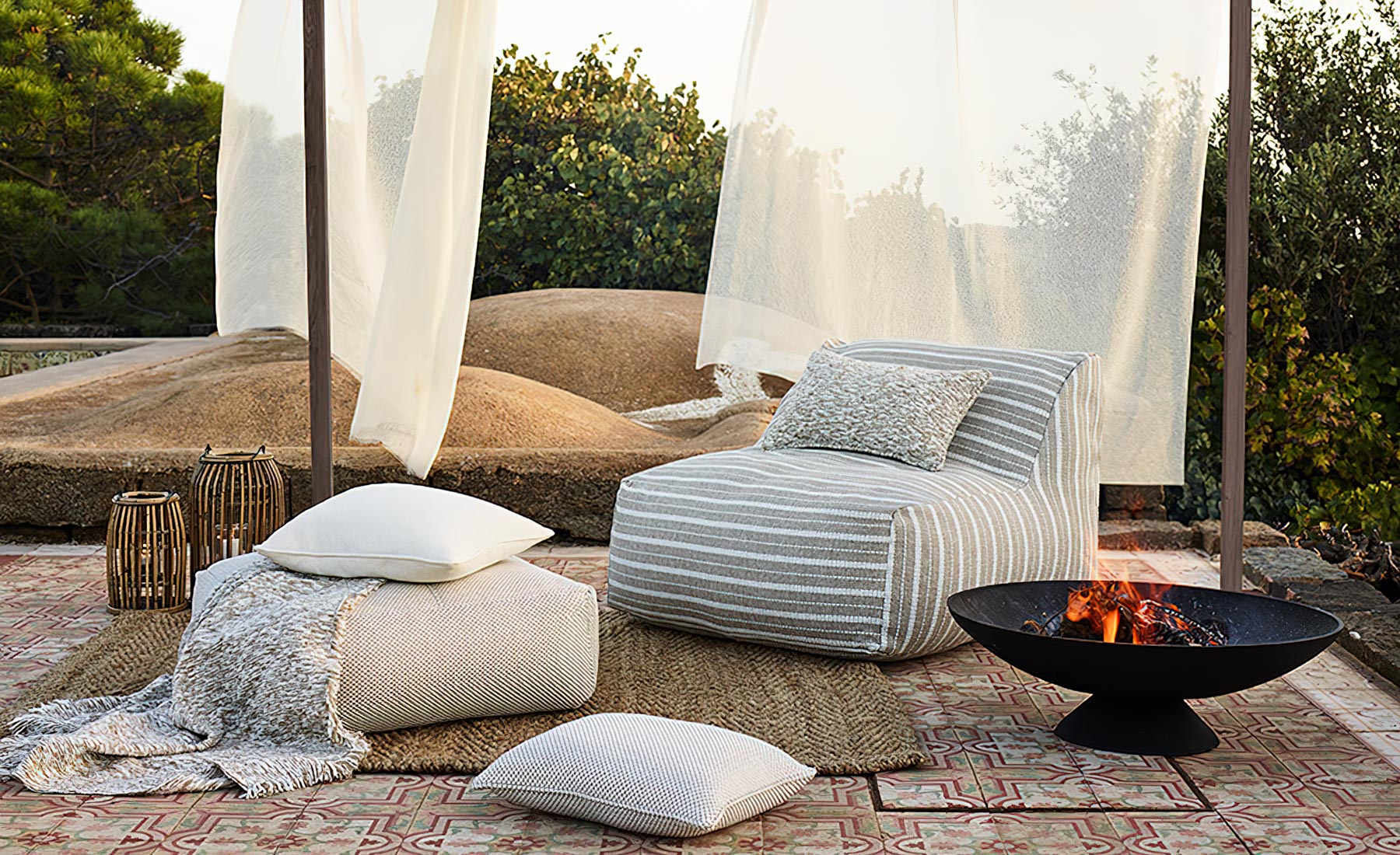 Rough edges and outdoor glamour from Zinc Textiles, perfect for Sydney summers.
