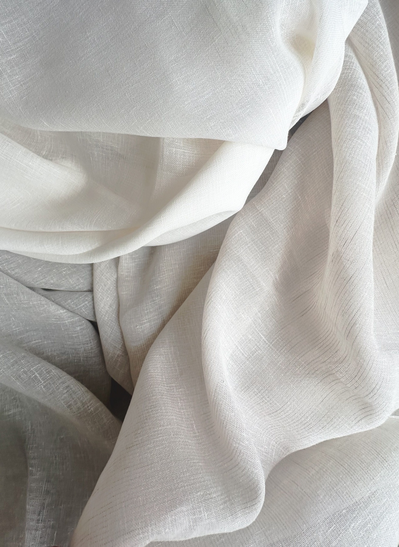 The versatility of sheer curtains The versatility of sheer curtains